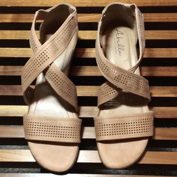 Dsw Canada Silver Wedges Dsw Abella Shoes Dsw Abella True Comfort